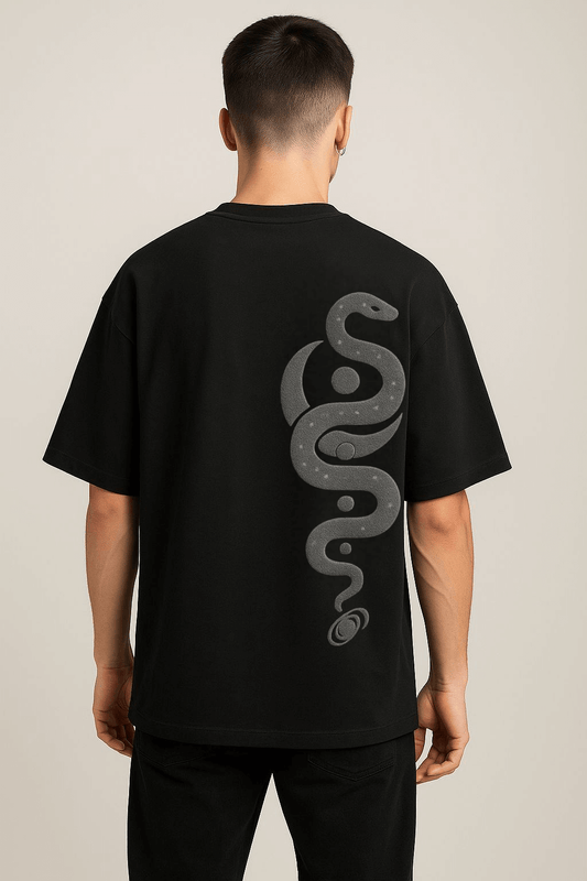 male model wearing Serpenté Rawripple oversized black tshirt a premium streetwear look